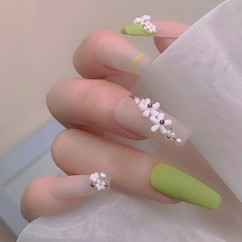 Daisy Mix size 3D flowers with beads/  Buy 5 free 1