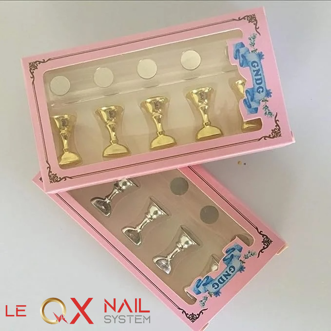 SAMPLE DISPLAY- MAGNETIC PRESS ON NAIL STAND